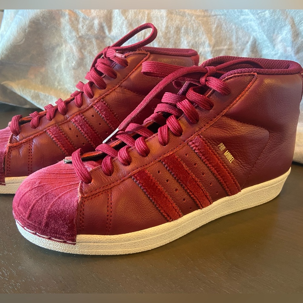 Adidas Originals Pro Model High Top Sneakers Size 4.5 Burgundy Velvet & Leather